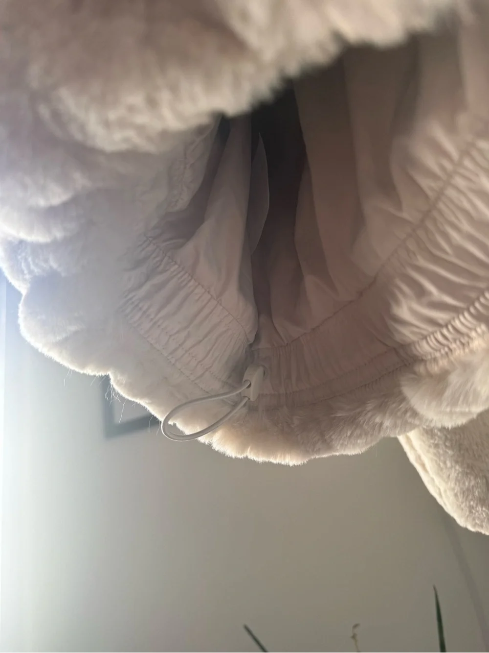 Nike Thermafit Puffer Jacket - Light Beige Faux Fur